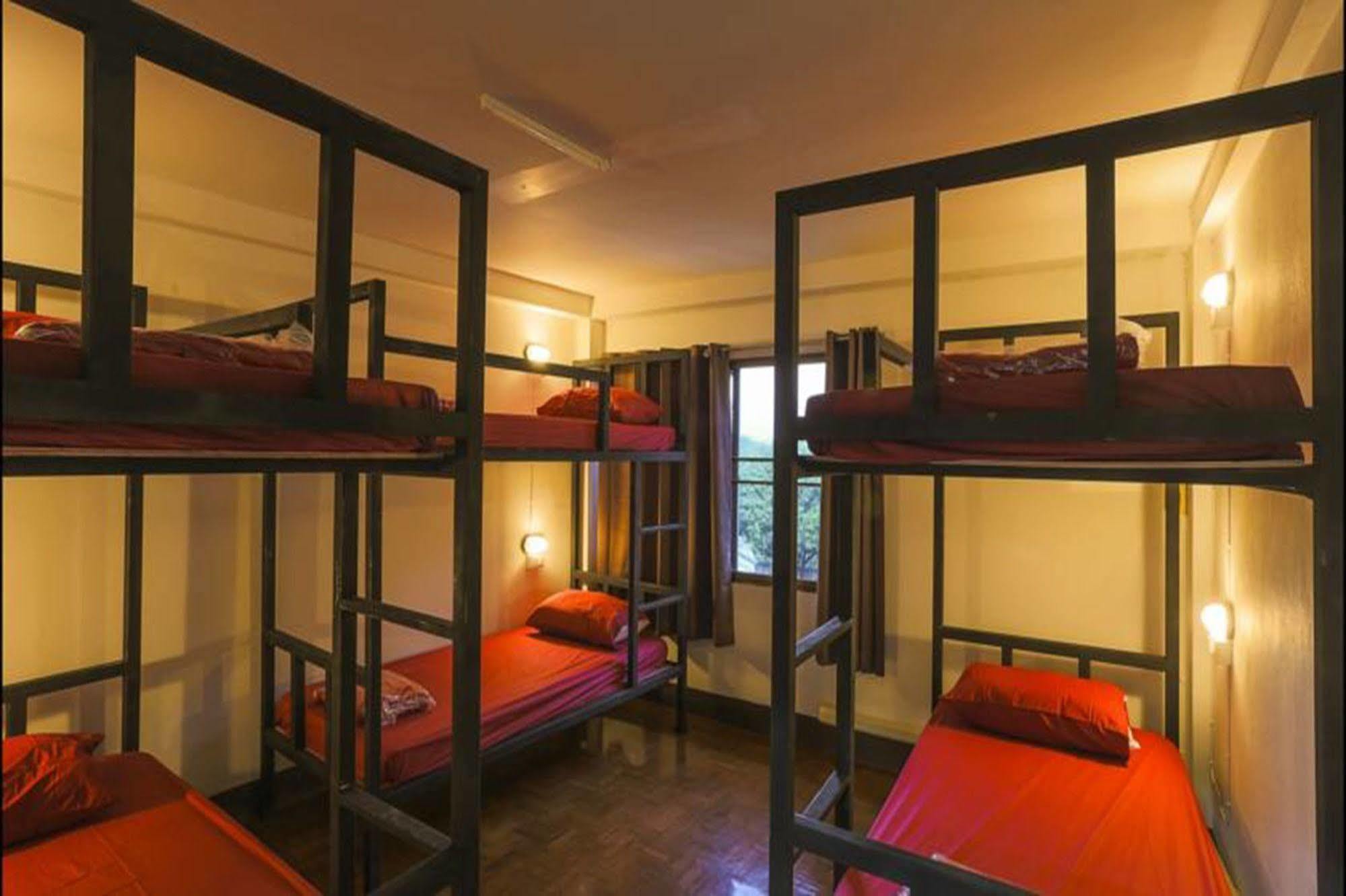 Cham Cha Hostel Chiang Mai Exterior photo